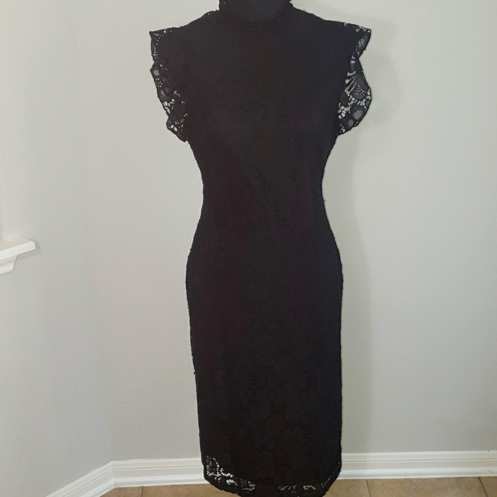 🤩Black lace overlay dress